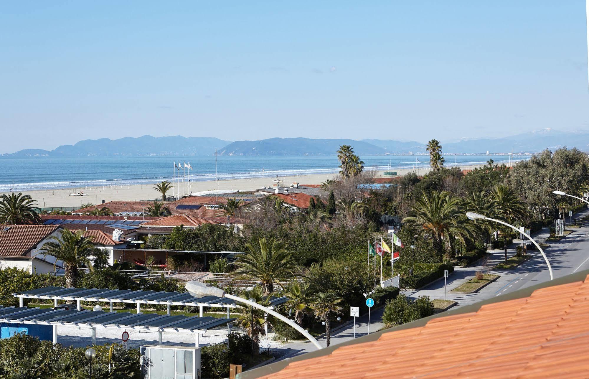 Hotel Mirage Marina di Pietrasanta Exteriör bild